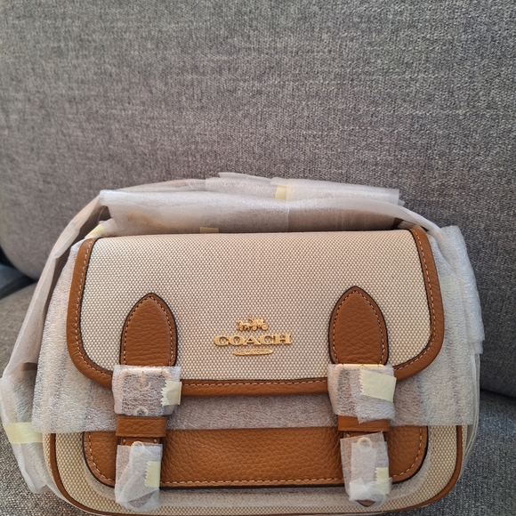 NWT Coach Lucy Crossbody In Signature Canvas/ pebble leather - Picture 8 of 8